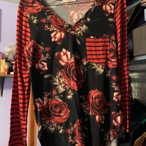 A.gain flower striped top